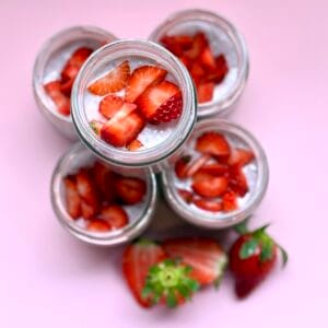 Box deser chia truskawkowy 5 szt